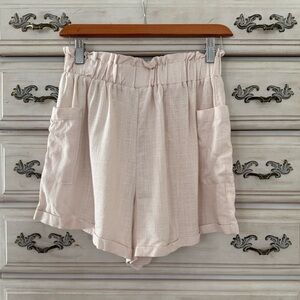 Cream Linen Pocketed Shorts